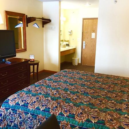 Executive Inn And Suites Waukegan Esterno foto